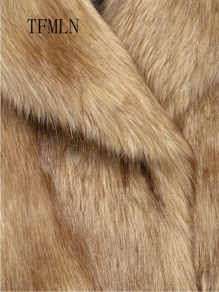 TFMLN 2025, Herbst Winter Frauen Faux Pelz Abgeschnitten Jacken Luxus Drehen Unten Kragen Dicke Kausalen Mäntel Mode High Street Outwear