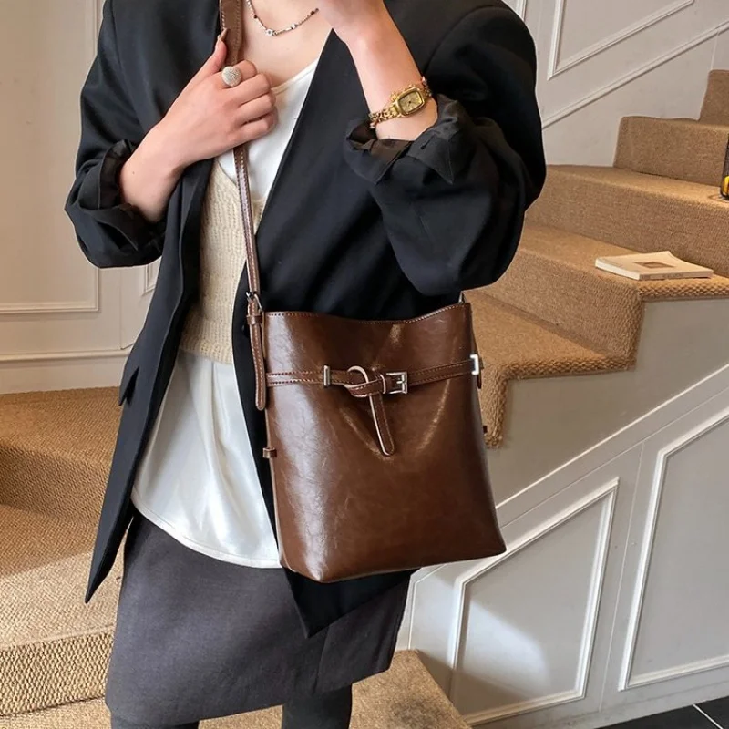 

Elegant Women's Messenger Bag Made Of Marten-Print Leather Boasting High-End Guatemala Trendy Vintage Spacious Look