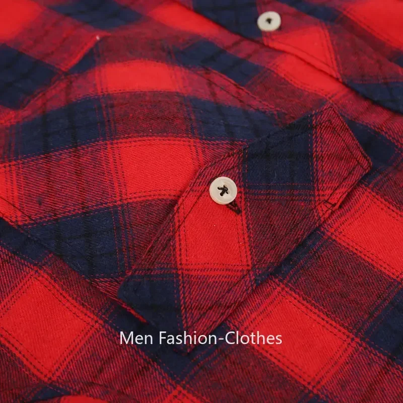 2025 Camicia in flanella a due tasche Petto a maniche lunghe da uomo Design scozzese casual con bottoni stampati (TAGLIA USA SML XL 2XL)