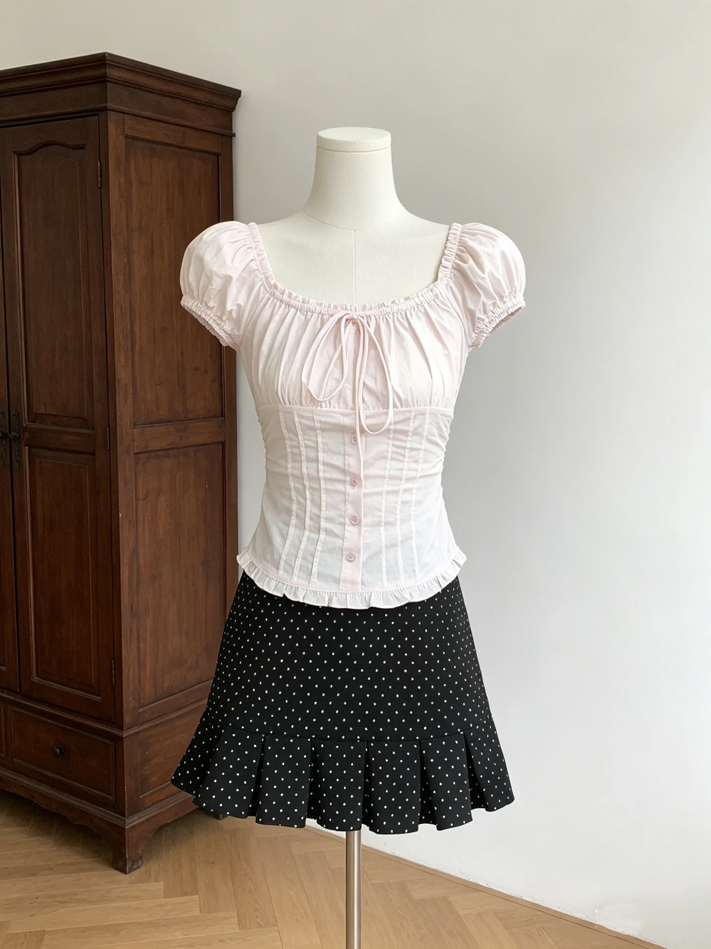 

Summer Outfit Set Women's Square Collar Bubble Sleeve Lace Shirt Dot A-Line Skirt Fashionable Casual Two-Piece Ensemble