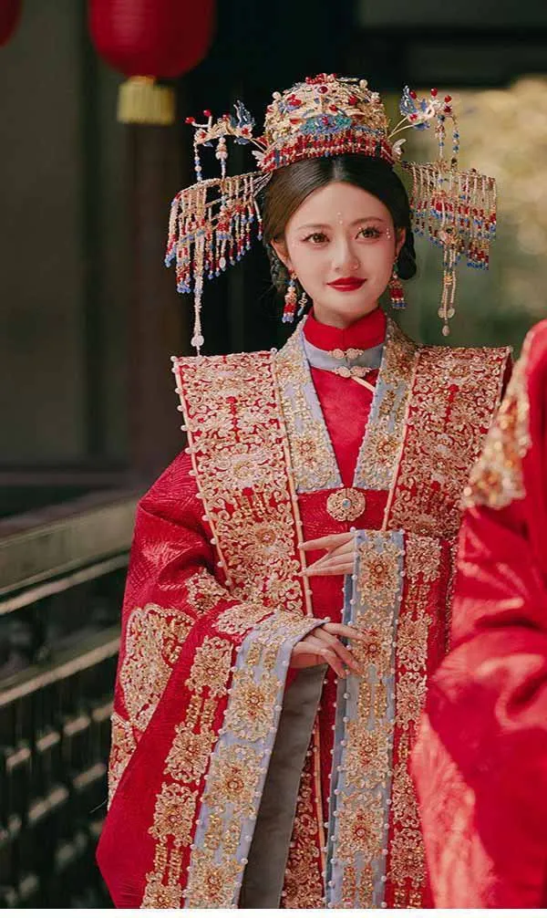 Chinesisches Hochzeits kleid Frauen & Männer altes traditionelles Hanfu rotes Phoenix Guanxia Kleid Bräutigam & Braut Brautkleid für Paare