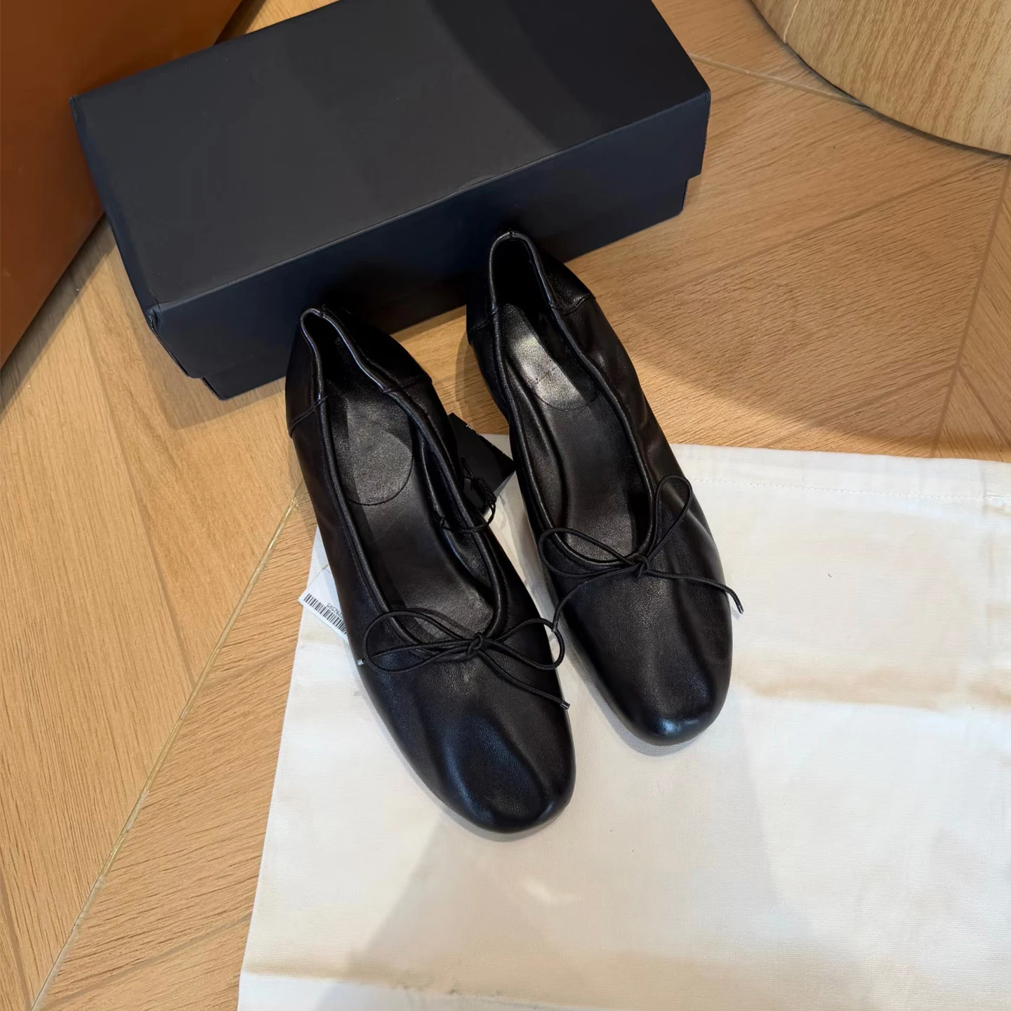 women's-slip-on-ballet-flats-with-bow-knots-and-chunky-heels-for-autumn-casual-commuting-work-shoes-in-black-slip-on-shoes
