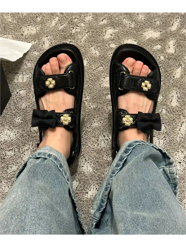 2023 Summer One Word Belt Velcro Buckle Flat Rhombus Thick Bottom Casual Sandals Beach Open Toe Roman Sandals Women