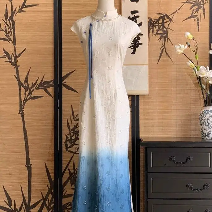 

Ципао с градиентом цвета 2025 года, новый китайский Cheongsam, длинные женские вечерние платья с воротником-стойкой и короткими рукавами