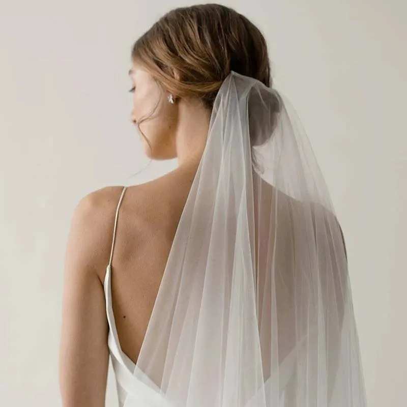 Short Wedding Veil with Comb Ivory Bridal Veil High Quality Comb