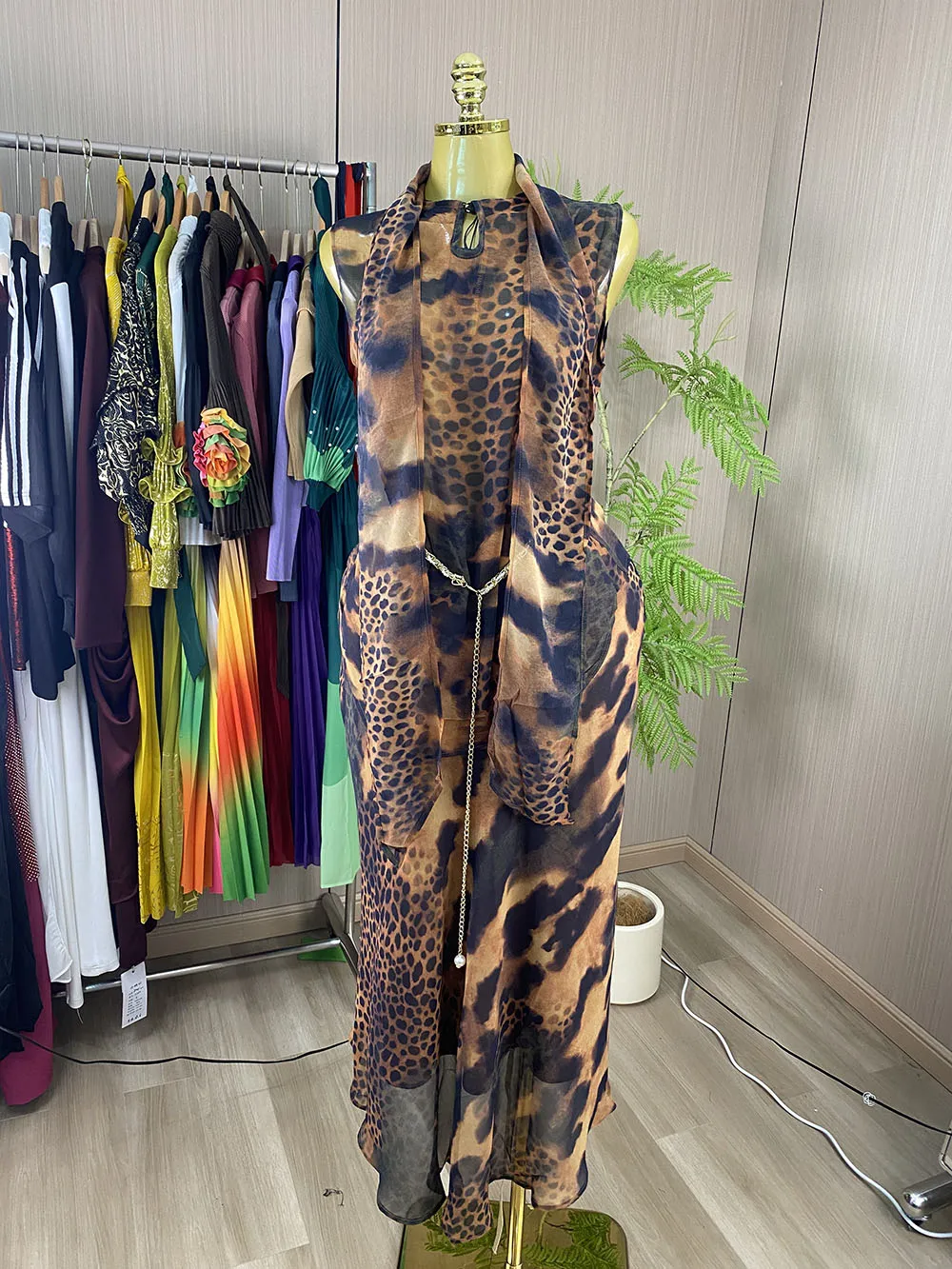 2026 Summer New Elegant Printed Halter-Neck Leopard Print Top and Skirt Set-GZXX1175