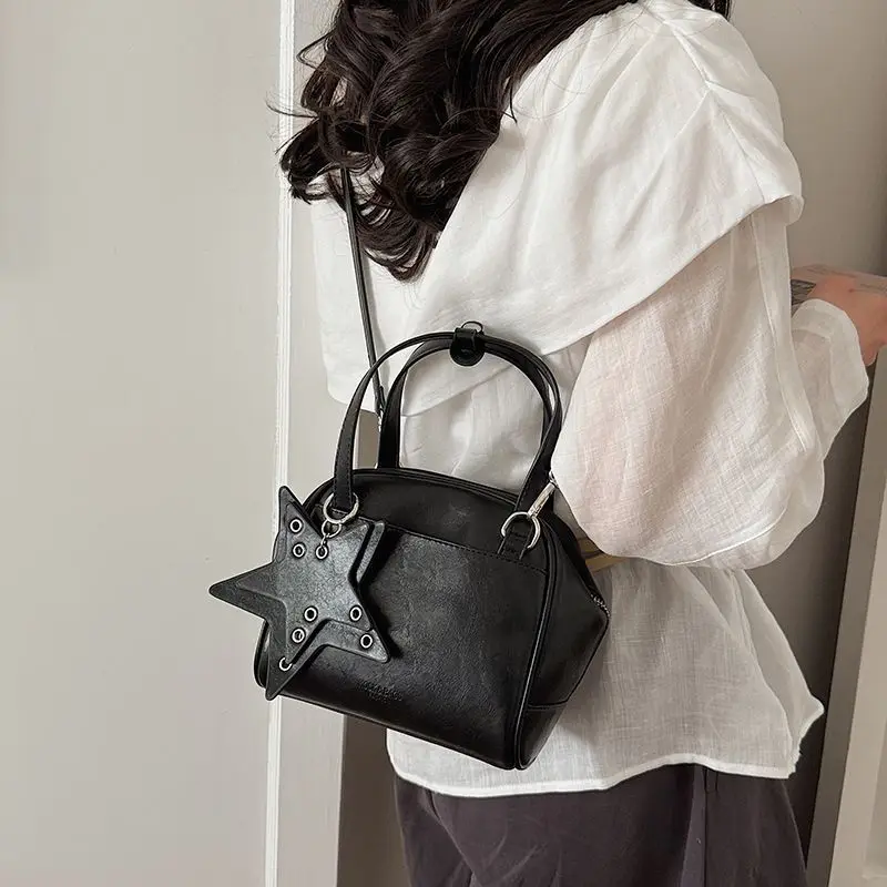bolso-de-mujer-de-cuero-encerado-estilo-boston-diseno-simple-y-retro-bandolera-portatil-para-viajes-diarios-gran-capacidad-con-colgante-de-estrella