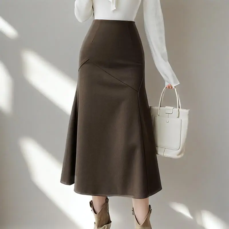 

Classic Coffee-colored Woolen Skirts For Women High-Waisted Slimming Vintage Office Lady Mermaid Skirts For 2025 Autumn Winter