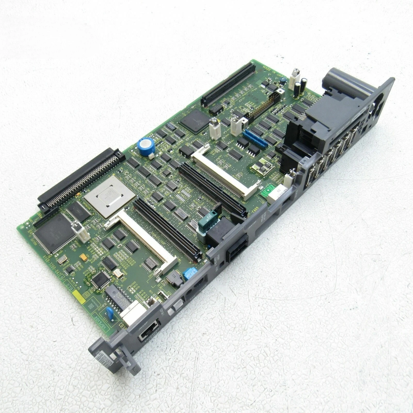 

A16B-3200-0429 Для FANUC A16B-3200-0429 Б/У плата управления ЦПУ, основная плата управления