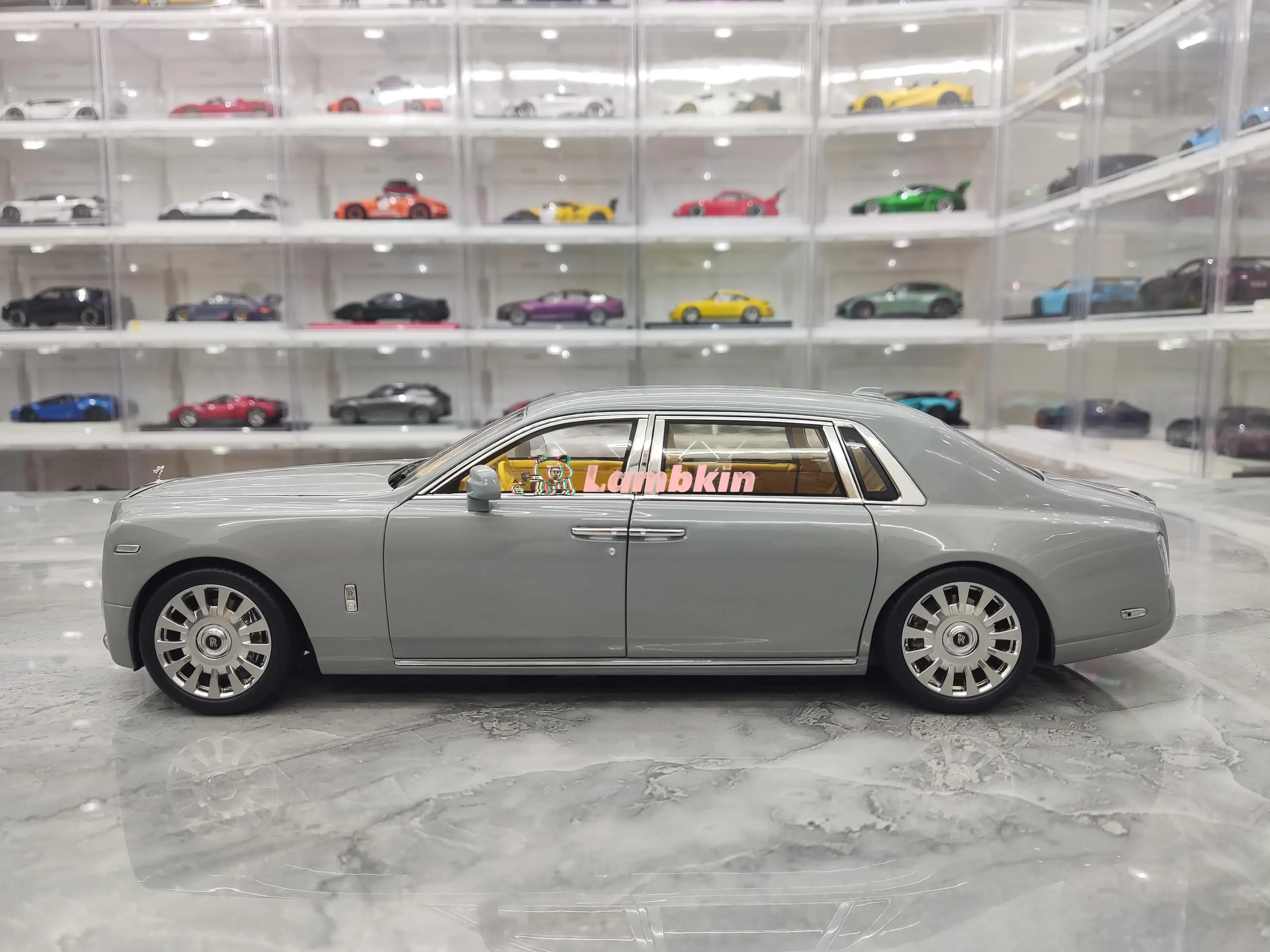 Original 1:18 For Rolls-Royce 2023 New Phantom VIII Extended Edition Simulation Alloy Metal Car Model Collection