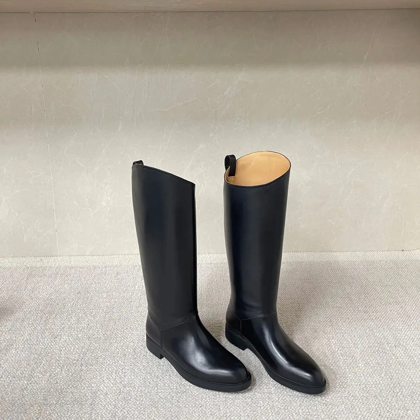 

2025 New Top Autumn/Winter New Boots Retro Texture Urban Exquisite Simple Luxury