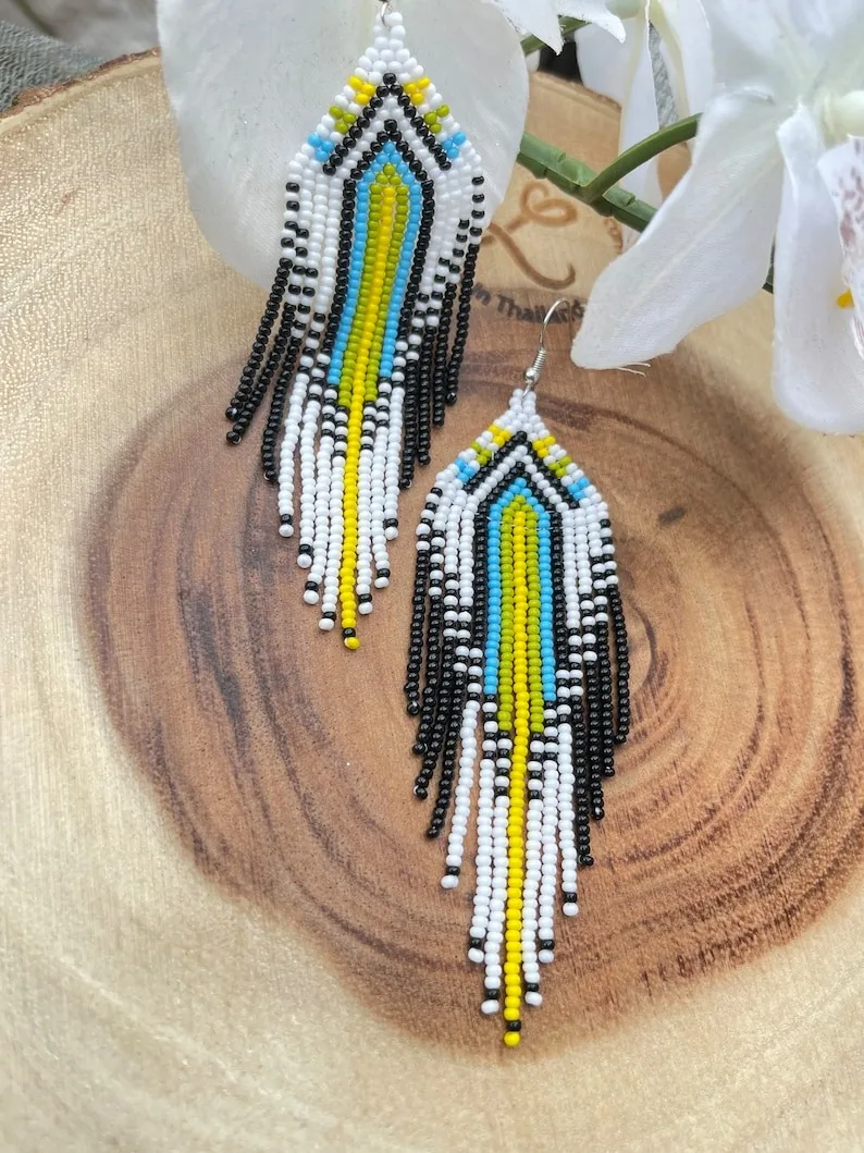 Rice bead earrings Tassels Geometry Architecture Bohemia Pattern Hand weaving Alloy Fashion Female Simple Beaded earrings