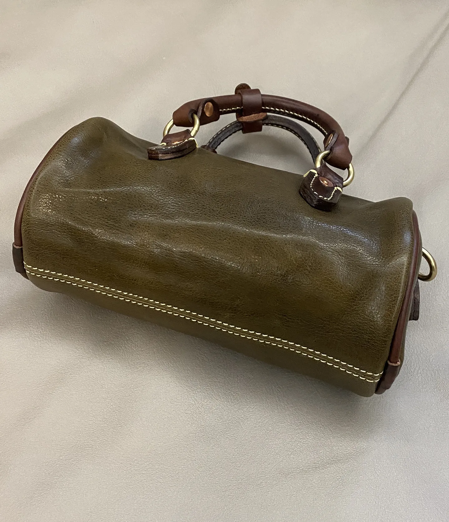 PNDME einfache Vintage-Handtasche aus erstklassigem Rindsleder für Damen, luxuriöse handgefertigte Echtleder-Umhängetasche für Wochenendpartys. – Detail 17
