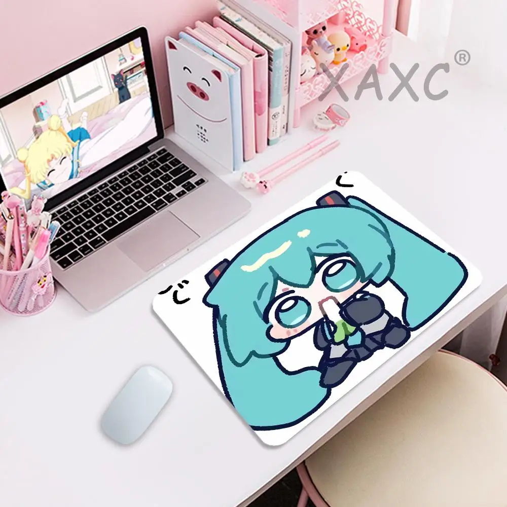 kawaii-hatsune-miku-dos-desenhos-animados-pequeno-mouse-pad-45x40cm-comer-cebola-verde-bonito-arte-desgin-antiderrapante-tapete-de-mesa-para-fas-de-meme-vocaloid