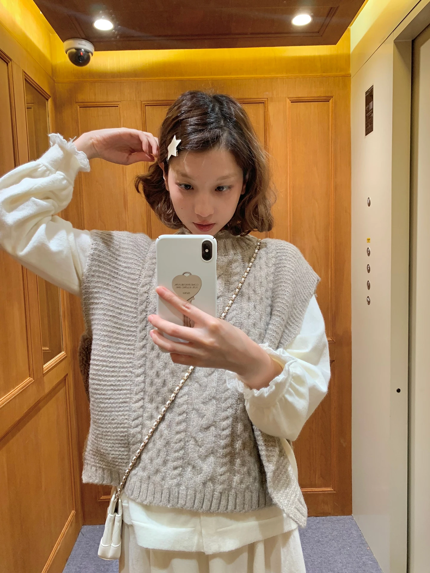 

Свободный вязаный жилет из овечьей шерсти с косой вязкой, из шерстяной пряжи, в стиле lazy, с боковыми разрезами, для многослойного ношения, женский укороченный пуловер с круглым вырезом