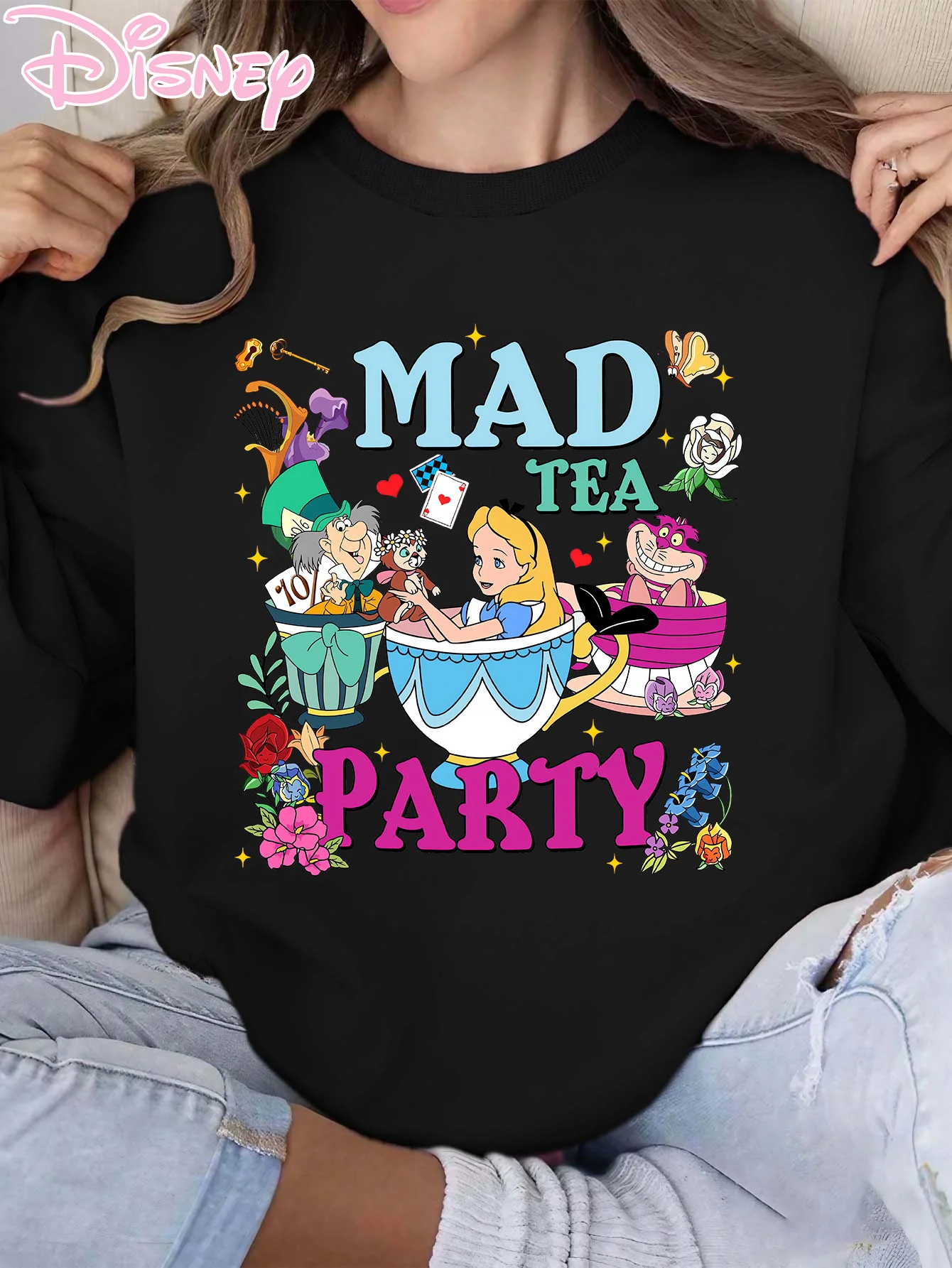 Felpa girocollo modello Disney Mad Hatter Tea Party Pullover casual unisex a maniche lunghe con personaggi di Alice nel Paese delle Meraviglie