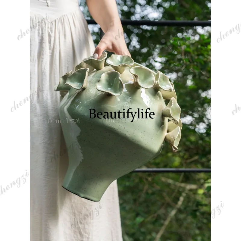 Handmade three-dimensional pinched flowers Smart versatile vase Art pottery, flower arrangement ornament