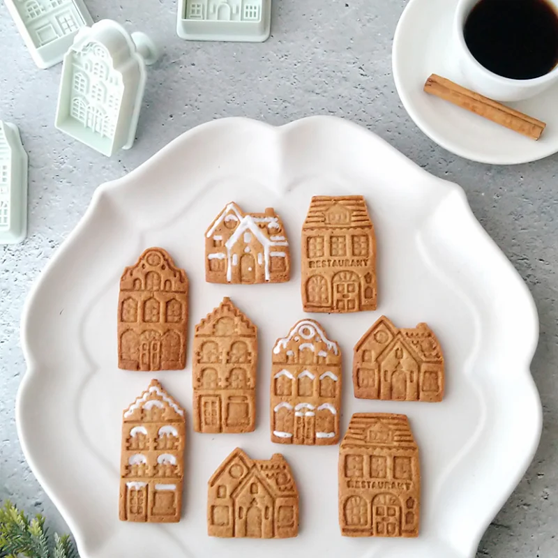 4Pcs Christmas Gingerbread House Cutters Cookie 3D Baking molds Fondant Cake Decoration pastry Biscuit Stamp Baking Accessories