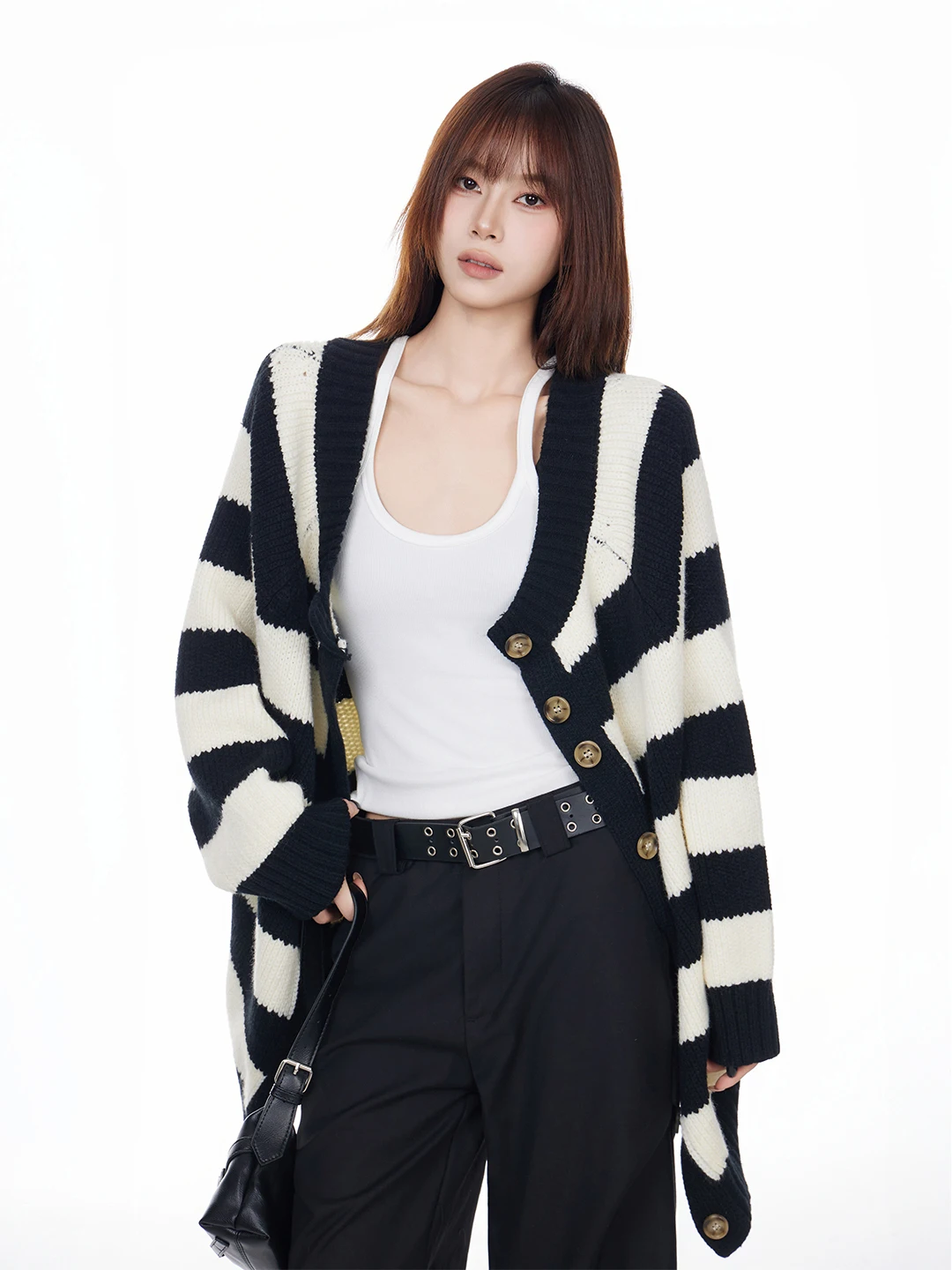 

Корейский полосатый свободный повседневный женский вязаный свитер с V-образным вырезом на пуговицах, утепленный, с длинными рукавами, осень-зима, новинка