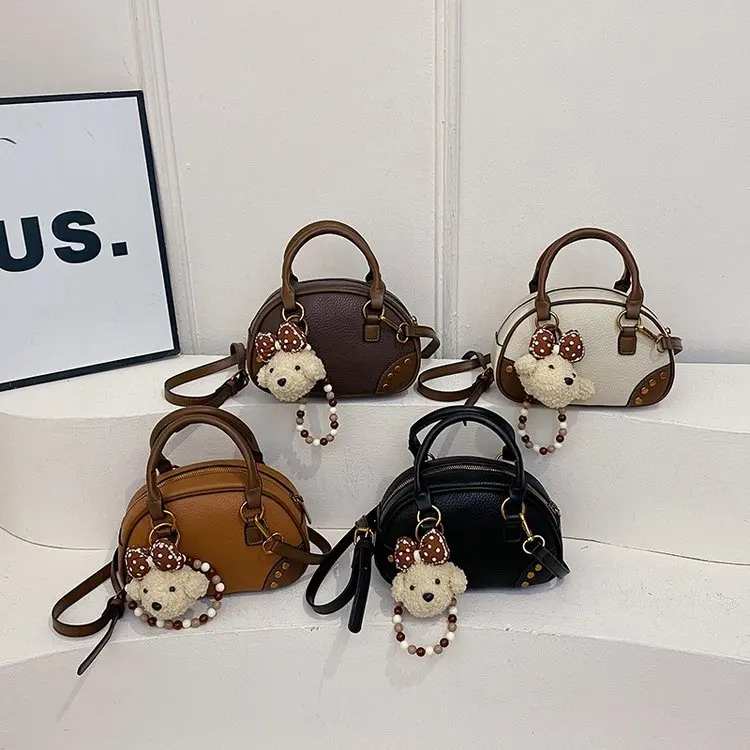 

Корейская маленькая сумка-мессенджер в стиле Ins: модная, простая, универсальная, для повседневного использования, с высоким стилем и зарубежным дизайном.