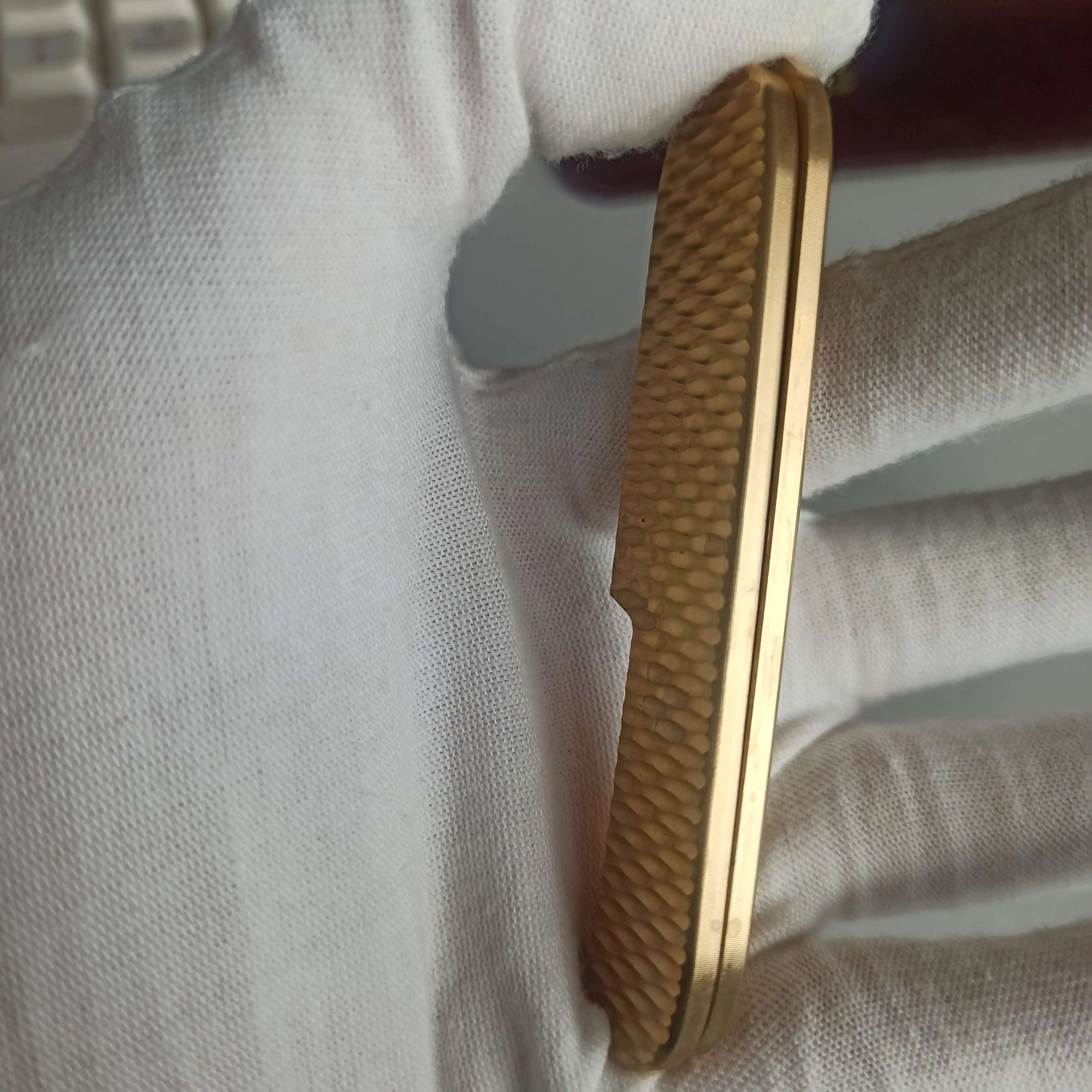 1 par de básculas de mango de cuchillo con patrón de ondulación de agua de latón para piezas de accesorios de fabricación DIY Victorinox Swiss Army de 91 mm