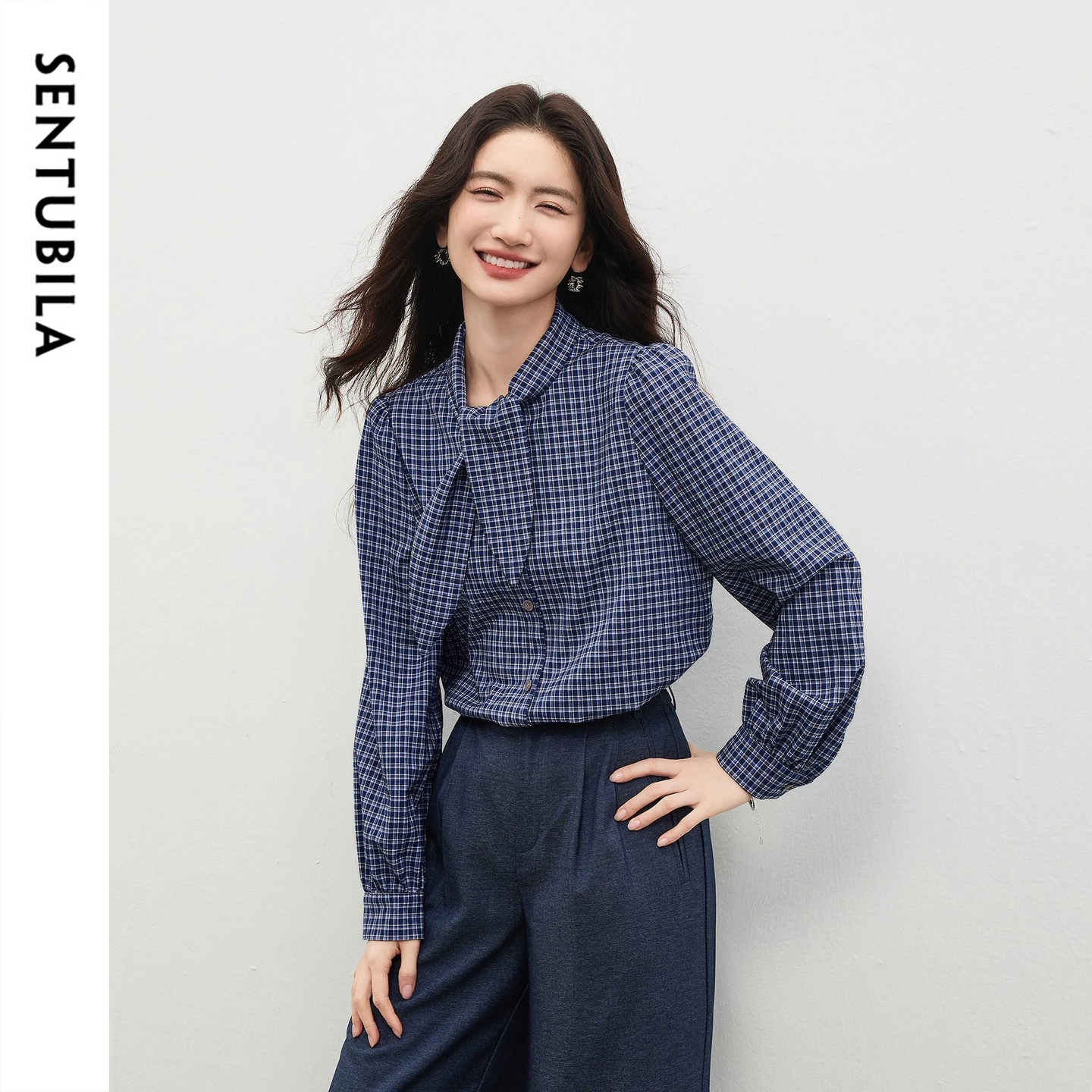 

Женская рубашка в клетку SENTUBILA 2026, винтажная, с завязками на воротнике, с длинным рукавом, на пуговицах, повседневная, синяя, 161CG6179