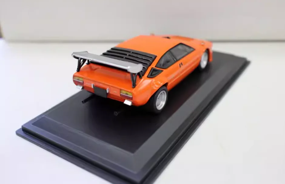 1: 43 1974 Italian vintage racing model  Alloy finished product model