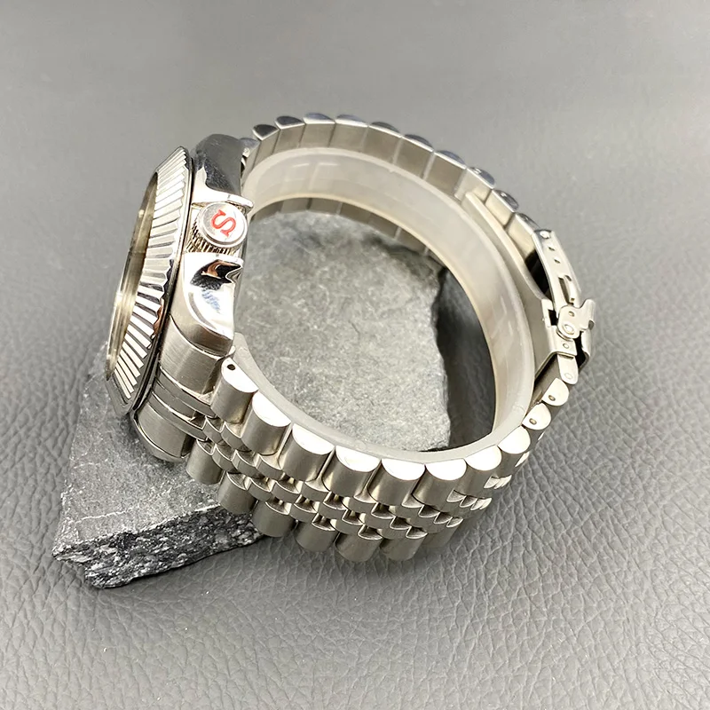 SKX007 Cassa dell'orologio e bracciale in acciaio inossidabile da 22 mm Set quadrante da 28,5 mm adatto al movimento 7S26 4R35 NH34 NH35 NH36 Orologio SKX007 SRPD