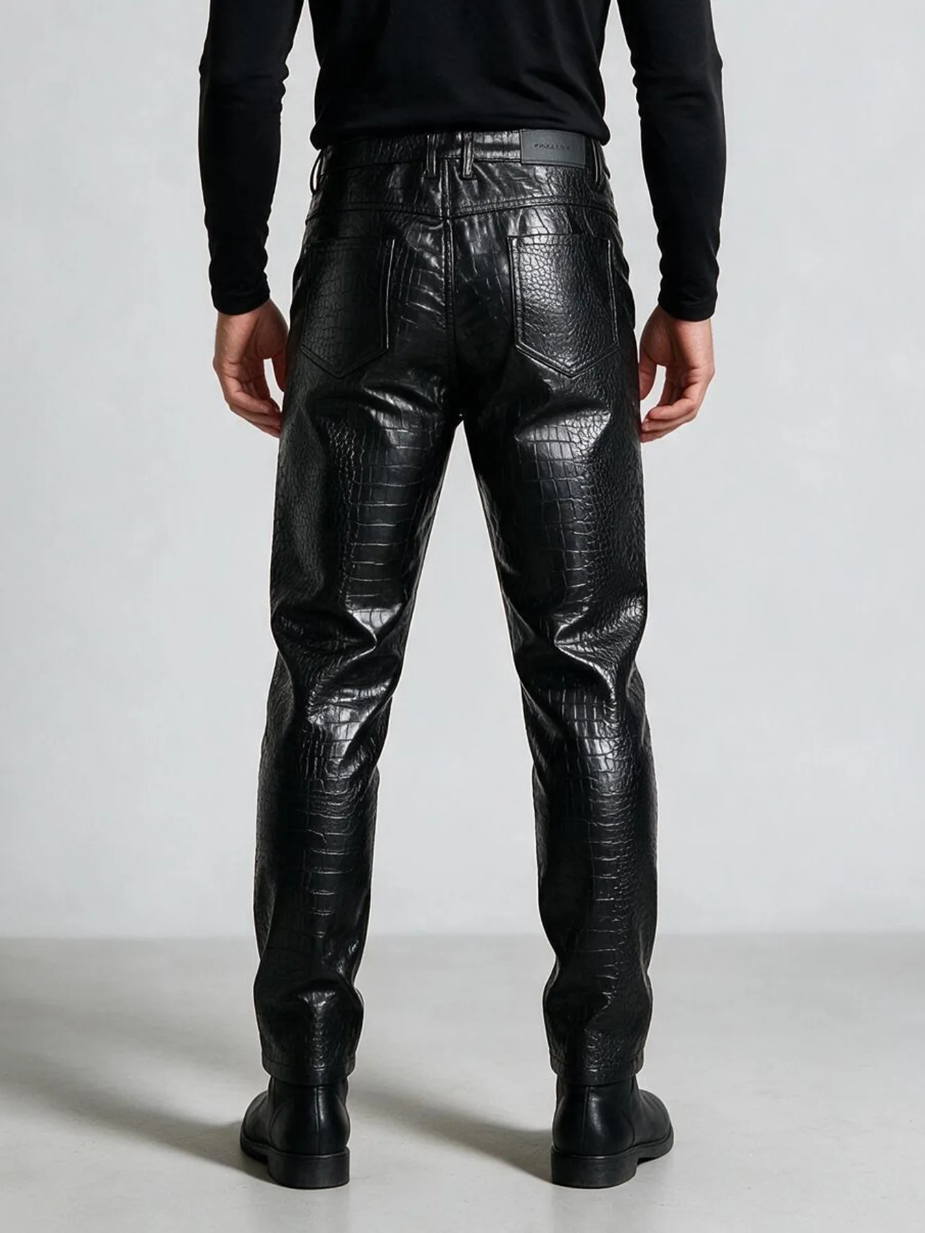 Men's Crocodile Embossed Leather Pants Fashion Punk Style PU Biker Trousers Windproof Waterproof Motorcycle Rider Bottoms