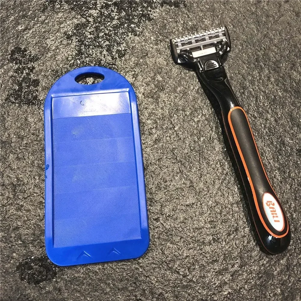 1pc Nero Affilatrice per rasoio Lame da barba in silicone Detergente Rasoio Estendi la vita Tampone di pulizia Sicurezza Uomo Barba Barbiere Strumenti di rasatura