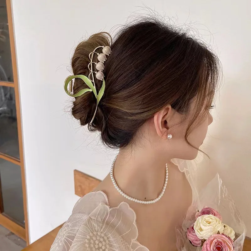 1PCS Bell Orchid Flowers Super Fairy Temperament Hair Accessories, Large Premium Feeling Scratch Clip, Autumn Hundred Shark Clip