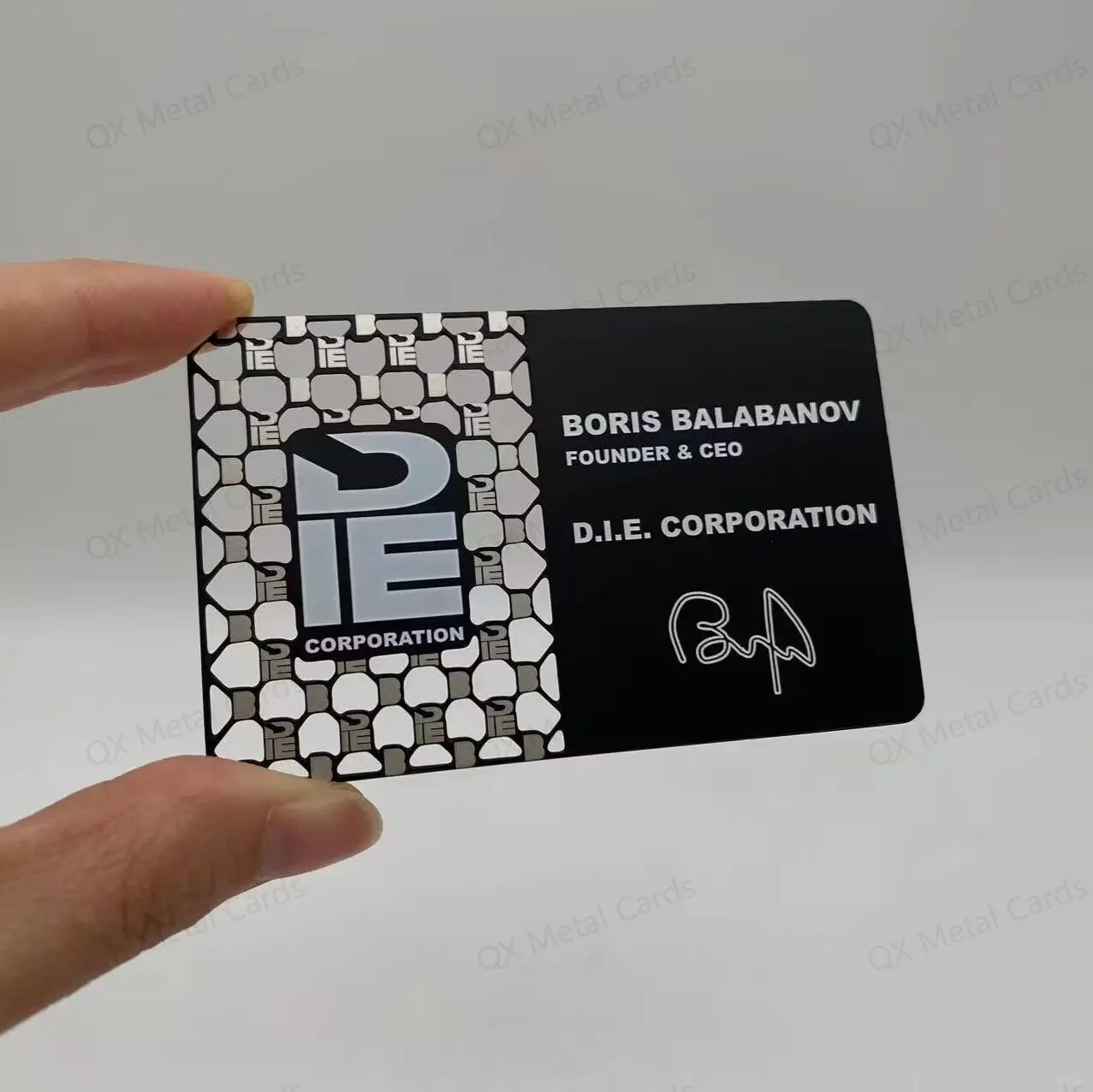Metal Business Cards | Personalized Designs with Brushed, Matte & Mirror Finishes, NFC & Smart QR Codes