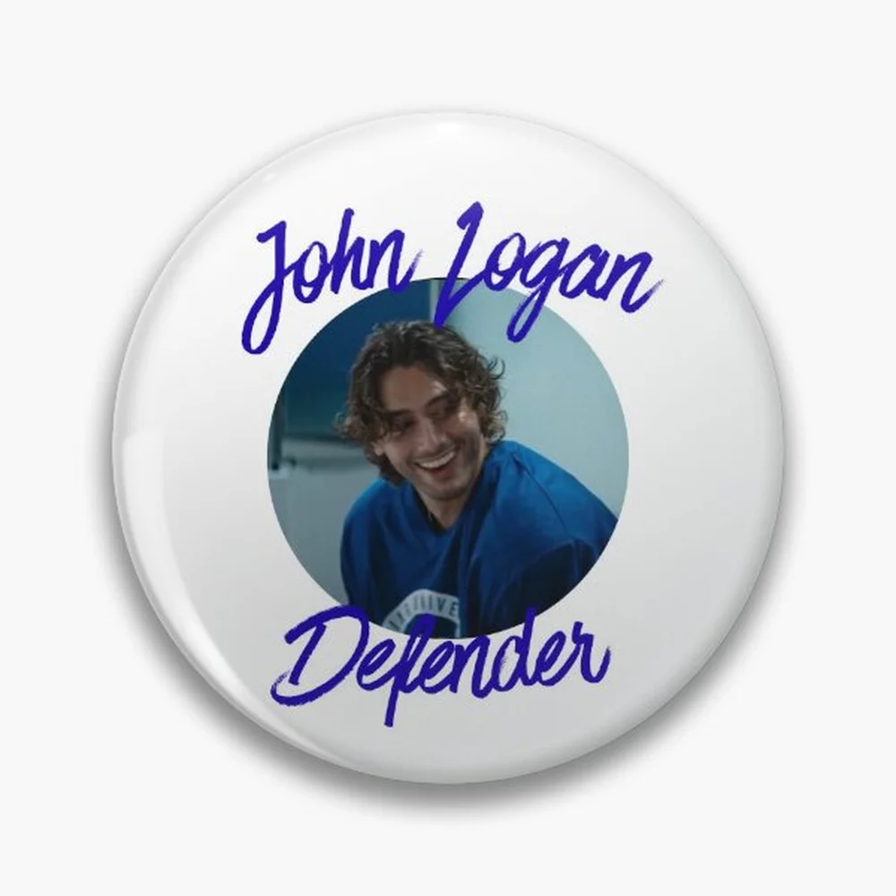 John Logan (Antonio Cipriano) defender - Off Campus Pin Holographic Star Heart Pin Brooches Laminated Button Fashion Accessory