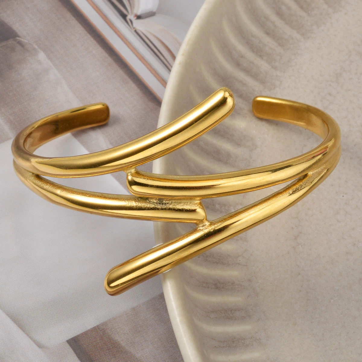 غير النظامية هندسية الفولاذ المقاوم للصدأ سوار تصميم شخصي تفريغ الكفة الإسورة اليد مجوهرات اكسسوارات الرجال النساء