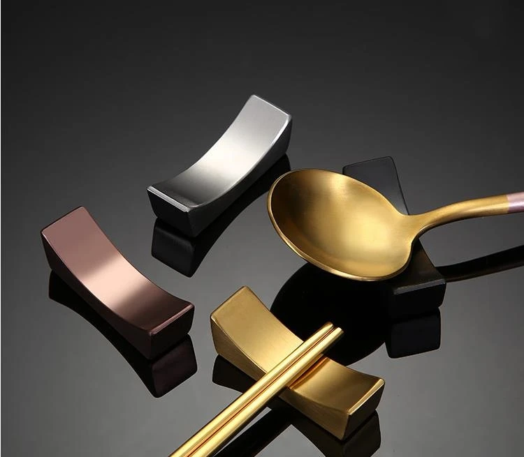 Moda Çin Çubuklarını Tutucu Japon Kore Gıda Çubukları Dinlenme Standı Metal Yeniden Kullanılabilir Bıçak Kaşık Çatal Raf ni275
