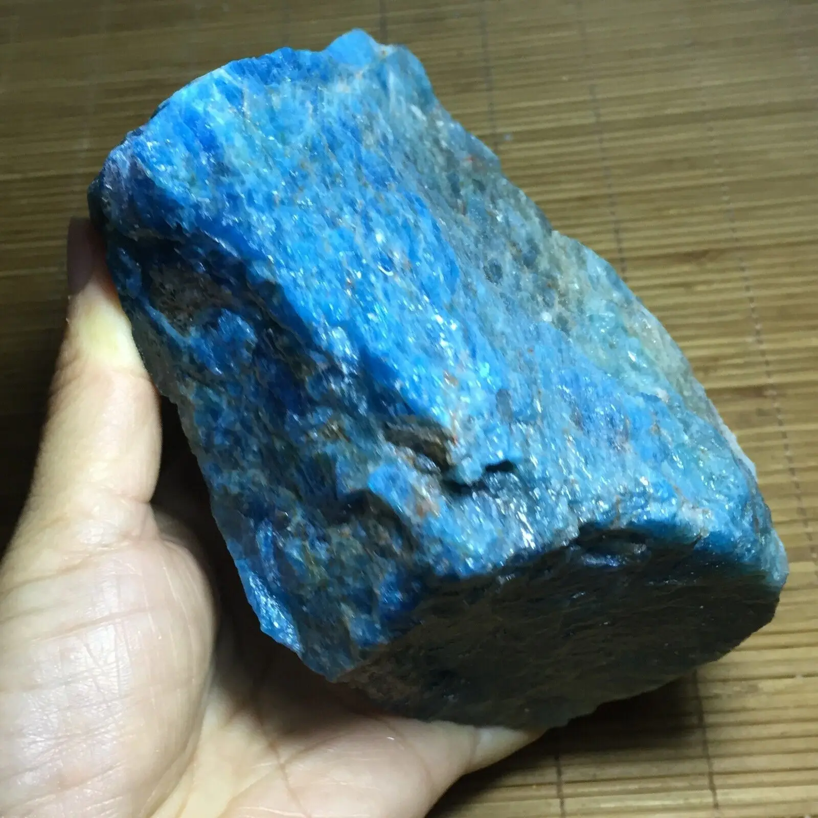 

Natural Blue Apatite Crystal Mineral Specimen Healing Reiki