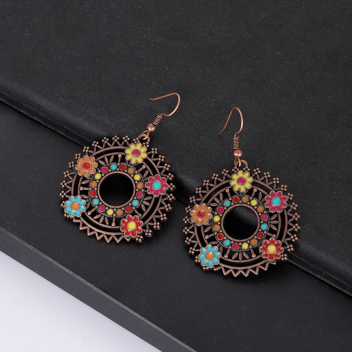 New Retro Bohemian Earring Women Vintage Hollow Round Flower&Water Drop Colorful Dangle Earrings Party Fashion Jewelry