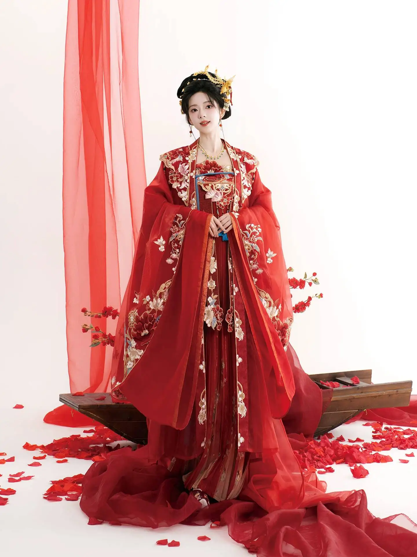 New Tang System Wedding Attire Hanfu Woman Wide Sleeves Chest Length Skirt Customization Veil Wedding Fan Chinese Style view 2