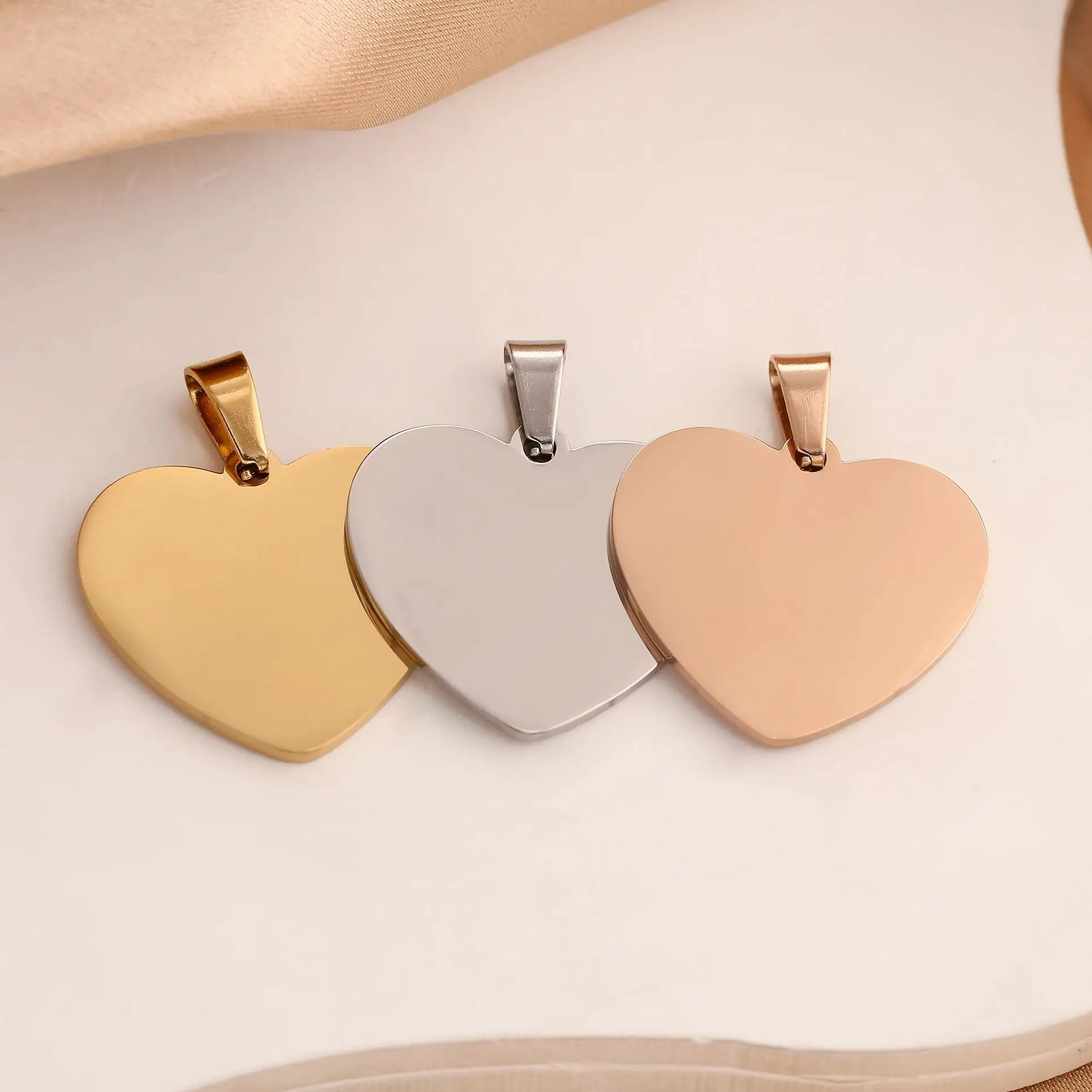 5Pcs/Lot Mirror Polished Blank Heart Charms PVD Plated Stainless Steel Pendant for Engraving Record DIY Necklaces Jewelry Making