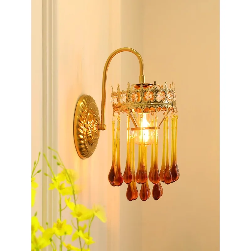 

Bedroom atmosphere gold bedside lamp, retro French snot lamp wall lamp