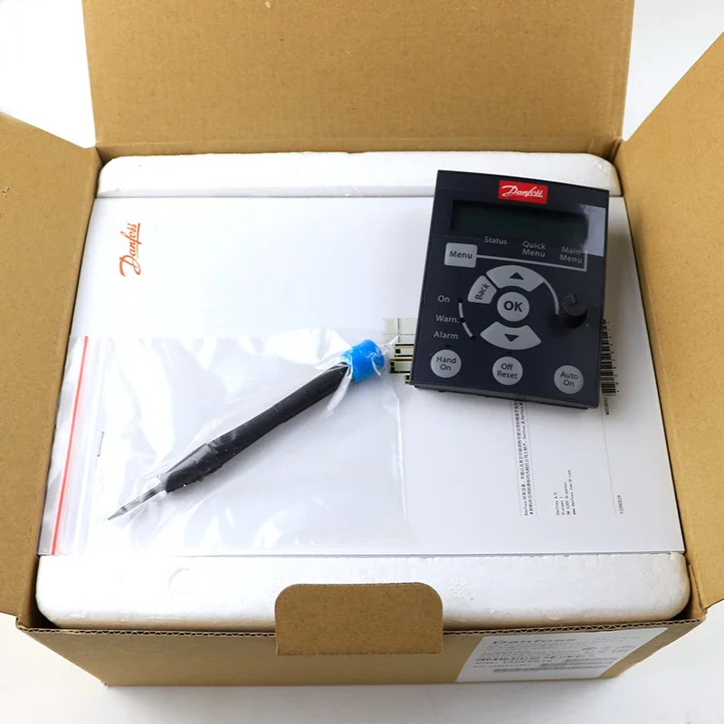 Onduleur Triphasé 132F0018, 0.75kw vfd, 380-480V FC51