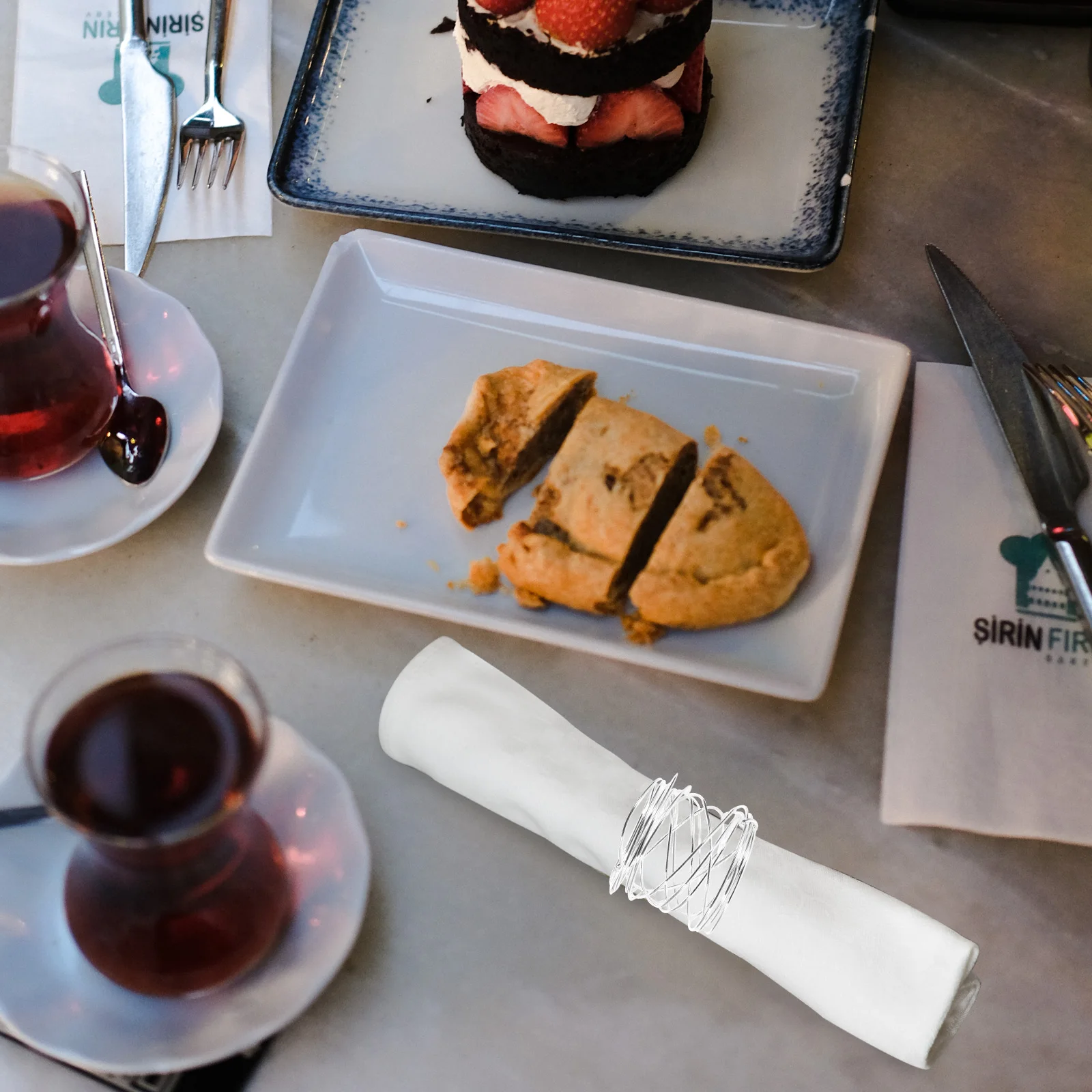 

6Pcs Napkin Rings Set Elegant Metal Design for Thanksgiving Wedding Dinner Table Decor Napkin Holder Ring Serviette Ring