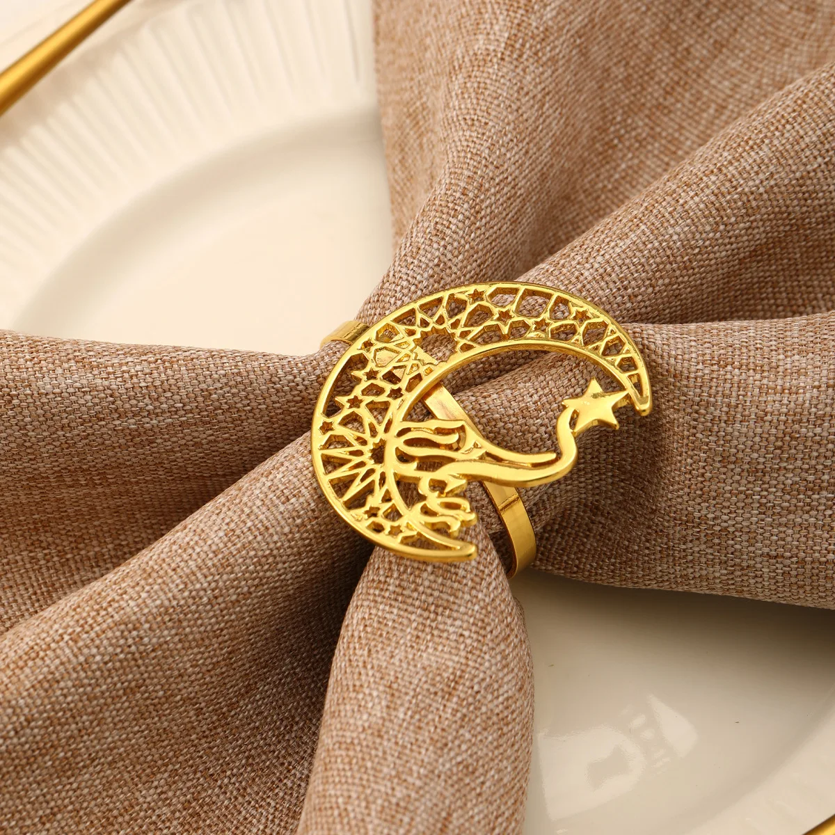 4pcs Alloy Ramadan Napkin Ring Silver Gold Hollow Moon Napkin Buckle Eid Mubarak Decor Muslim Holiday Party Table Napkin Ring