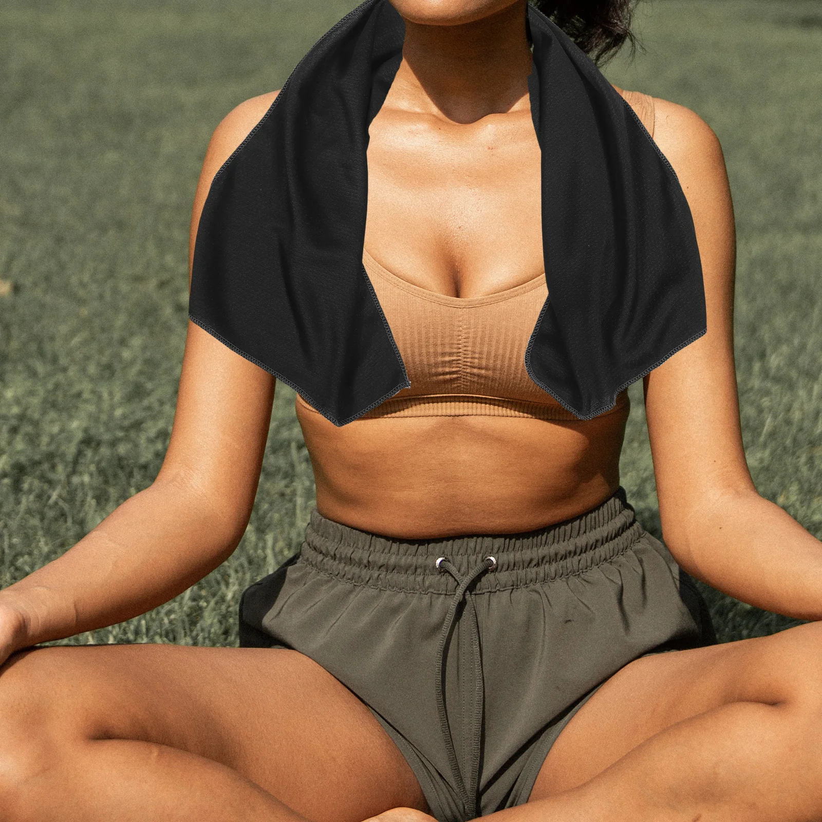 

Quick Dry Sports Workout Towel Cooling Sweat Absorbent Multi-Use Fitness Hiking Travel Towel Gym Towels for Sweat