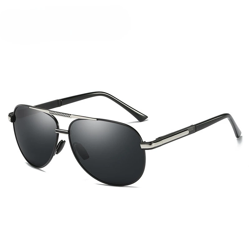 

Men's New Fashionable Color Changing Cool Toad Frame Polarized Travel Driving UV Resistant Sunglasses