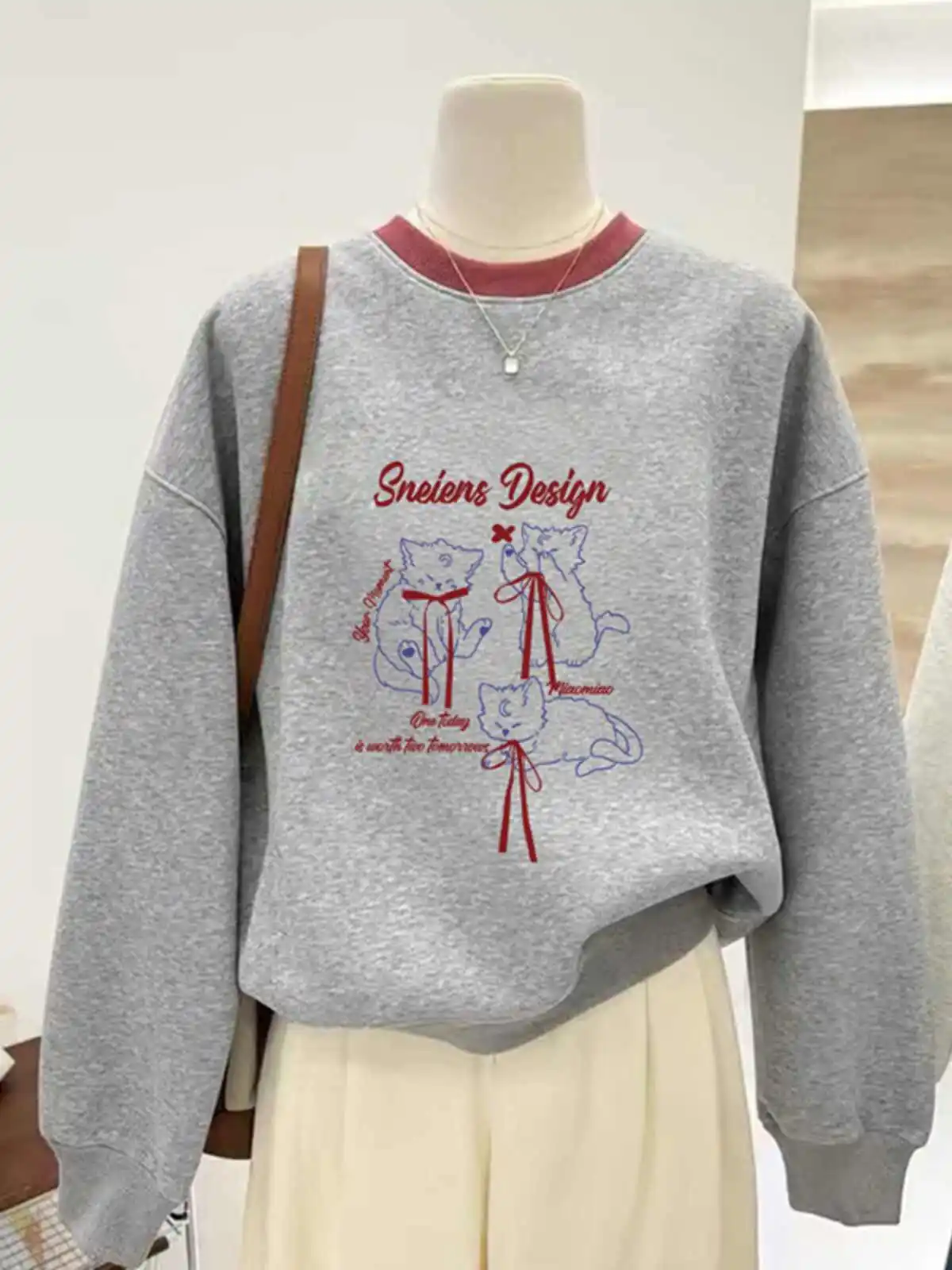 

Casual Women's Sweatshirt Cartoon Cat Round Neck Pullover Korean Fashion Loose Long Sleeve T-shirt Spring Autumn New