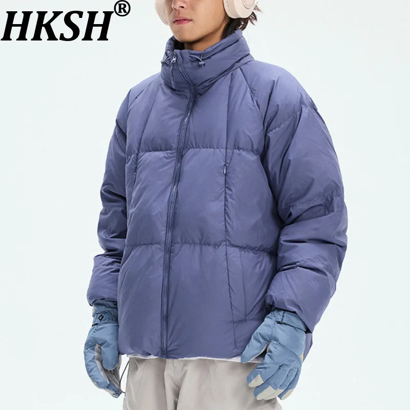 

HKSH 2025 Winter New Women's Down Coat Stand Collar Zipper Pockets Solid Color Unisex Outwear Couple Thicken Warm Jacket HK14222