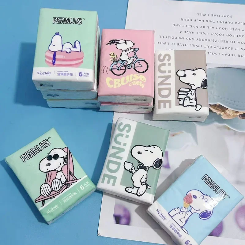 9pcs Kawaii Snoopy ผ้าเช็ดหน้ากระดาษนักเรียนการ์ตูนพิมพ์แบบพกพา Mini Pocket กระดาษทิชชูห้องน้ํากระดาษผ้าเช็ดปากนุ่มของขวัญ