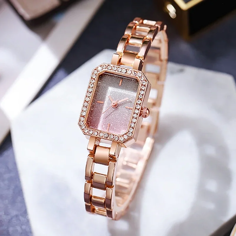 

New Exquisite Women Quartz Watch Business Fashion Casual Square Rhinestone Quartz Watch Gift For Friends Family Relogio Feminino