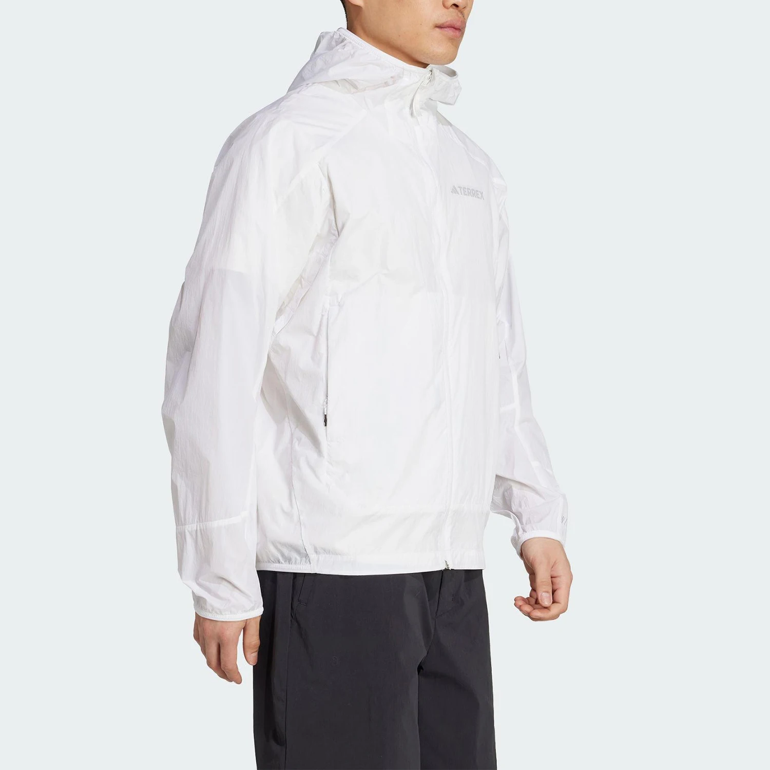 Męska kurtka wiatrówka Adidas 2025 z kapturem, chroniąca przed słońcem, do aktywności na świeżym powietrzu, model JD3506